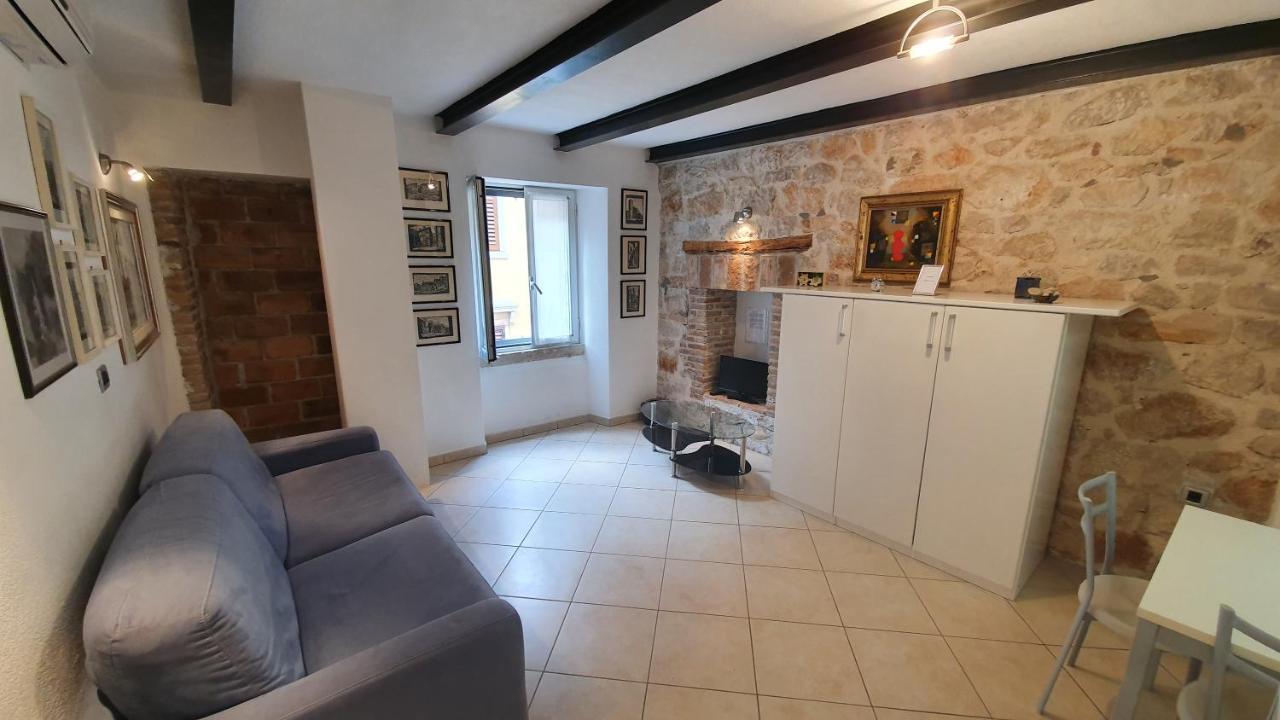 Queen Ernesta Apartment